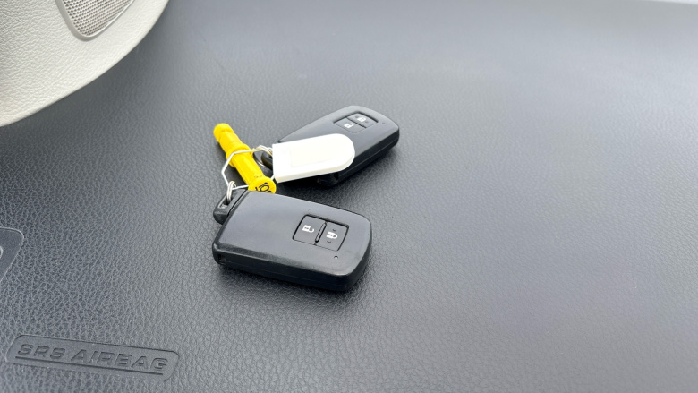 Toyota Yaris 1.5 Hybrid Icon Tech 5dr CVT Hybrid Hatchback